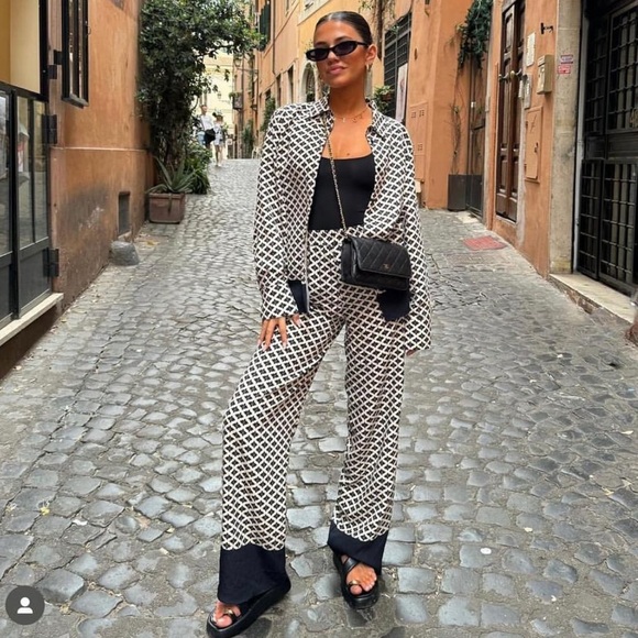 Zara print shirt - Picture 1 of 4